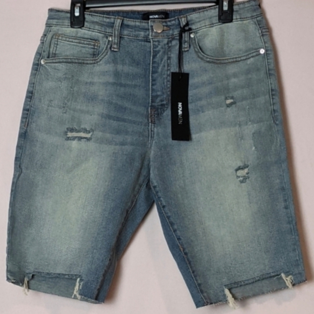 Fashion Nova Men Ripped Tinted Denim Shorts in Vintage Blue Wash size 32
